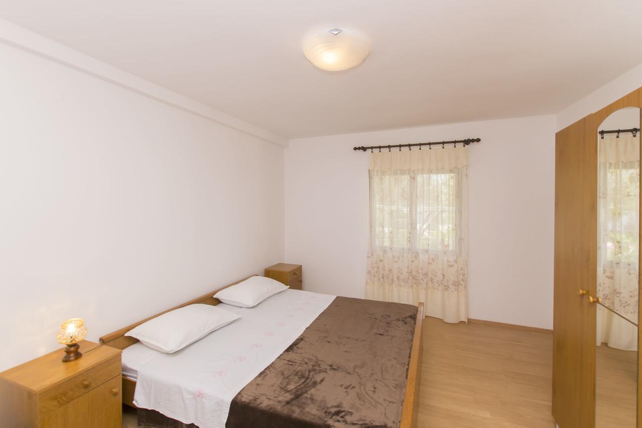 Apartments Sanja Povljana Luaran gambar