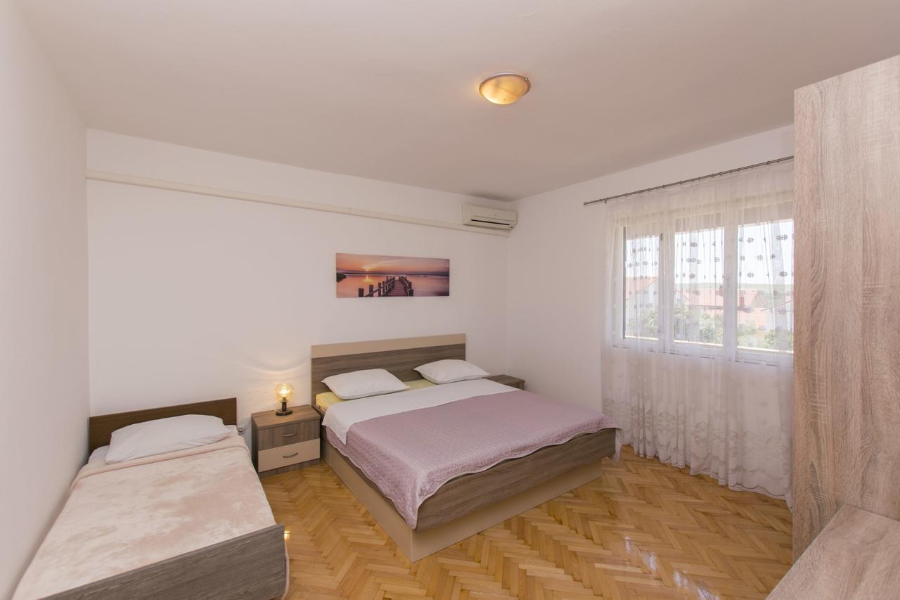 Apartments Sanja Povljana Luaran gambar