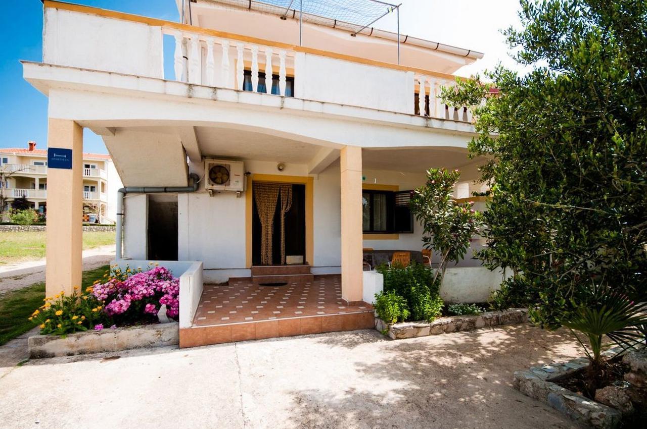 Apartments Sanja Povljana Luaran gambar
