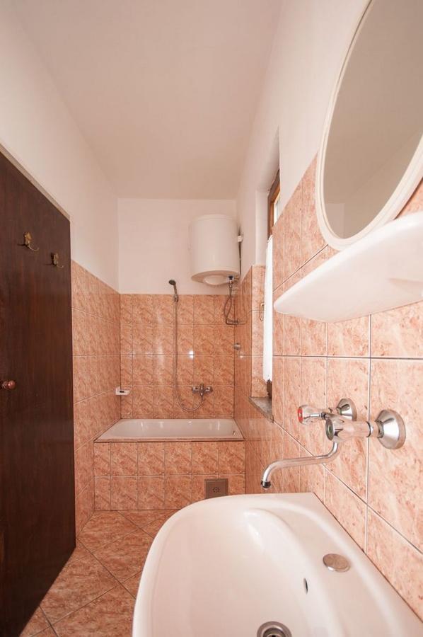 Apartments Sanja Povljana Luaran gambar