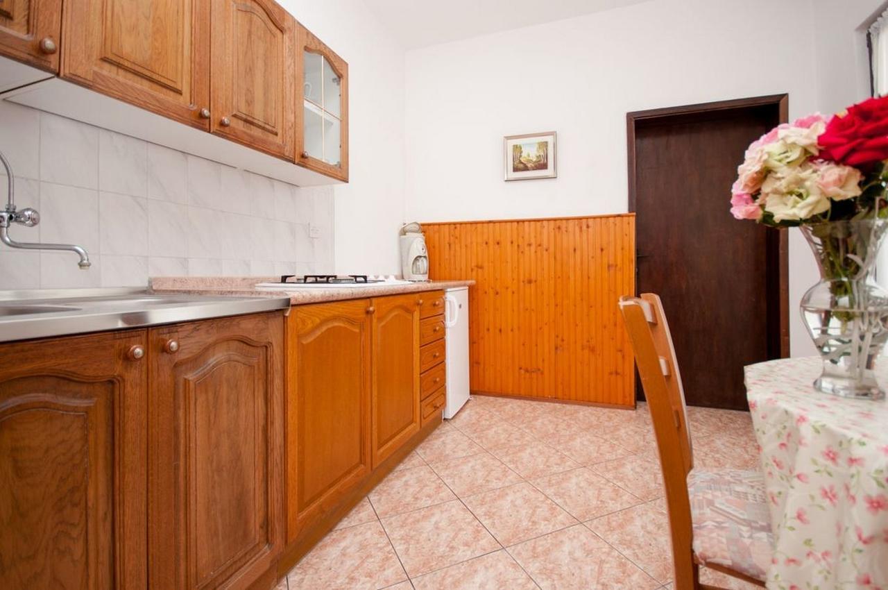 Apartments Sanja Povljana Luaran gambar